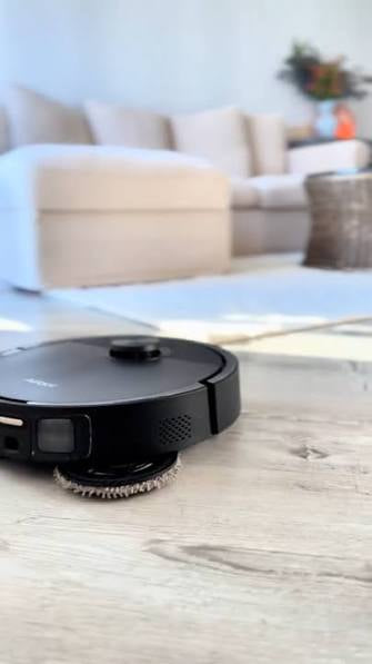 Airbot X40 Master Robot vacuum cleaner